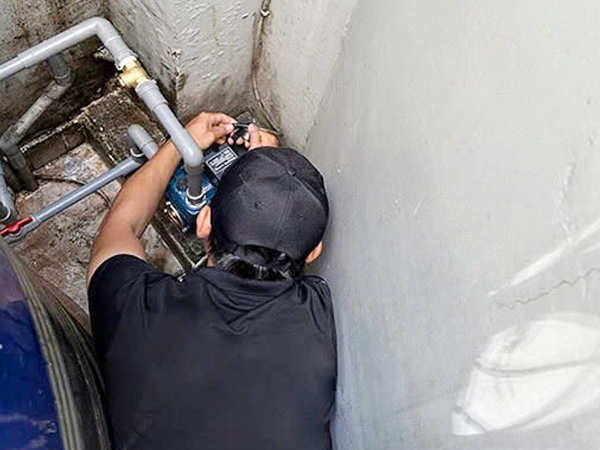 Thợ sửa máy bơm nước Cần Giuộc